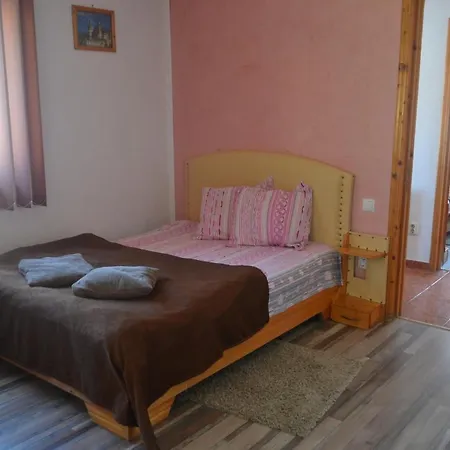 Pitty Guest house 2*